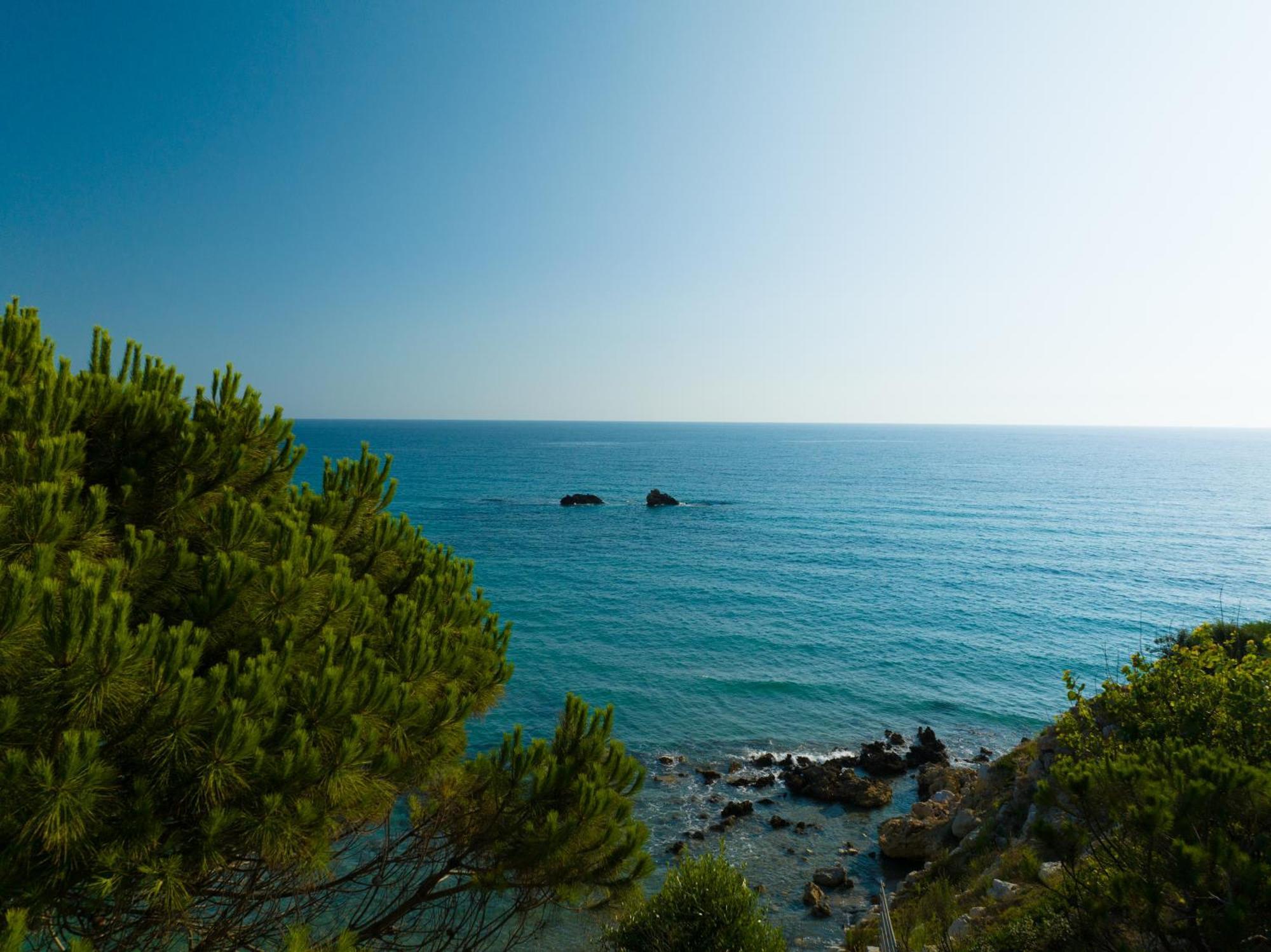 Villa Angela Agios Matthaios  Exterior photo